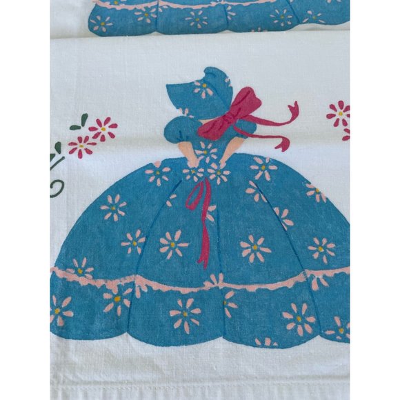 Vintage PIllowcase set Hand Painted blue Sun Bonnet Sue - Picture 2 of 12
